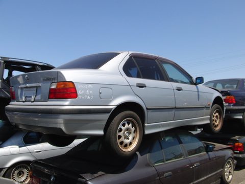 E36 320
