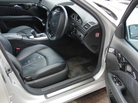W211 E320 アバンギャルド