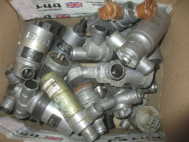 Idle air valve