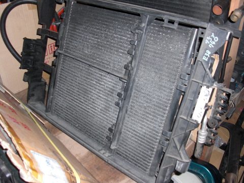 Radiator for BMW E38 740