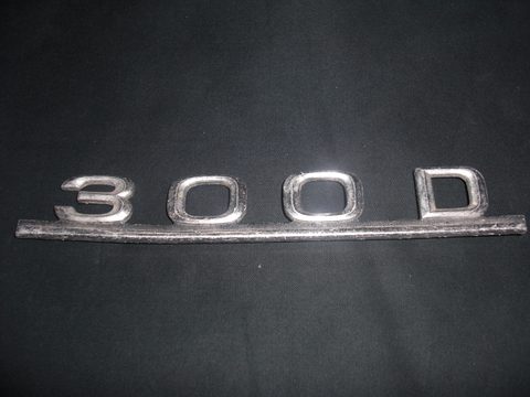 Emblem for Mercedes W123 300D